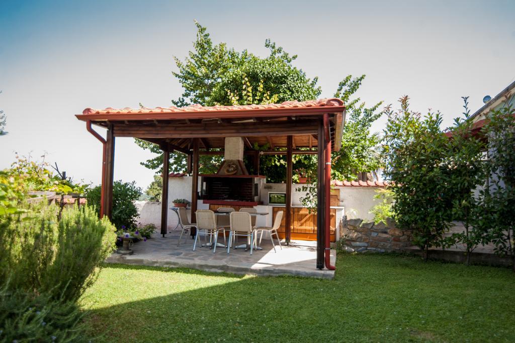 Dioni Houses Паралия Пантелеймонос Екстериор снимка