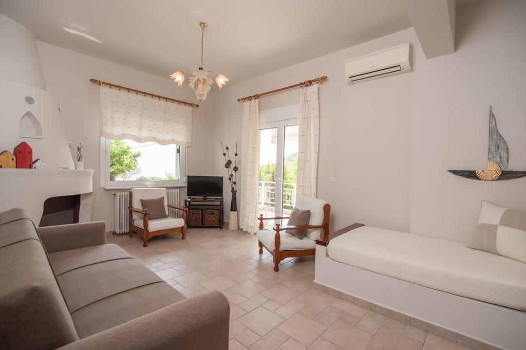 Dioni Houses Паралия Пантелеймонос Екстериор снимка